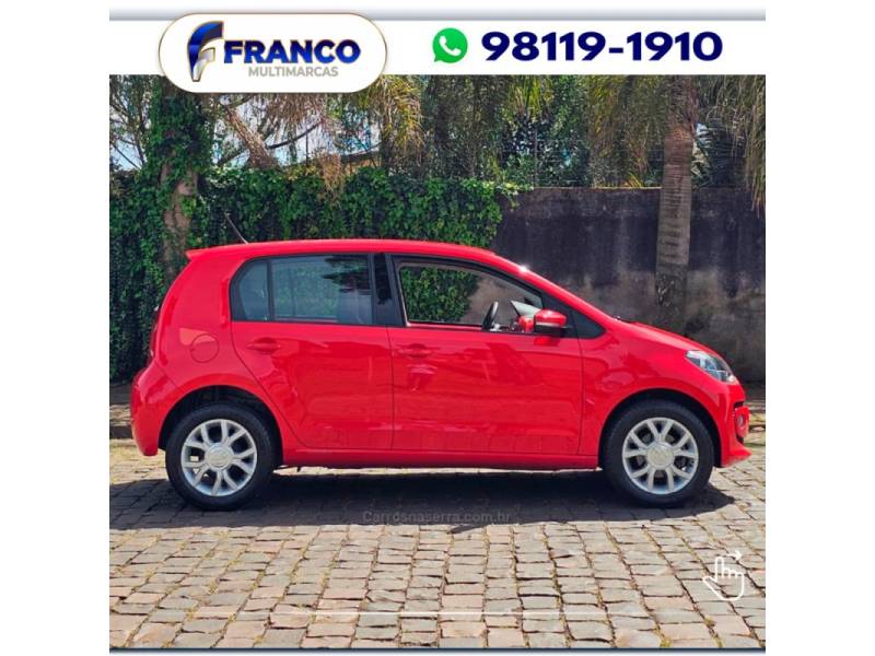 VOLKSWAGEN - UP - 2013/2014 - Vermelha - Sob Consulta