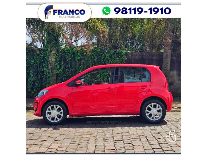 VOLKSWAGEN - UP - 2013/2014 - Vermelha - Sob Consulta